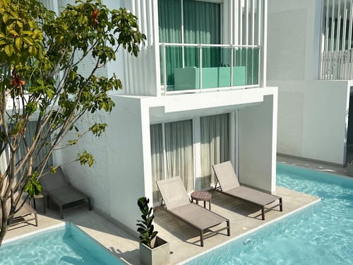 Ananda Hotel Boutique